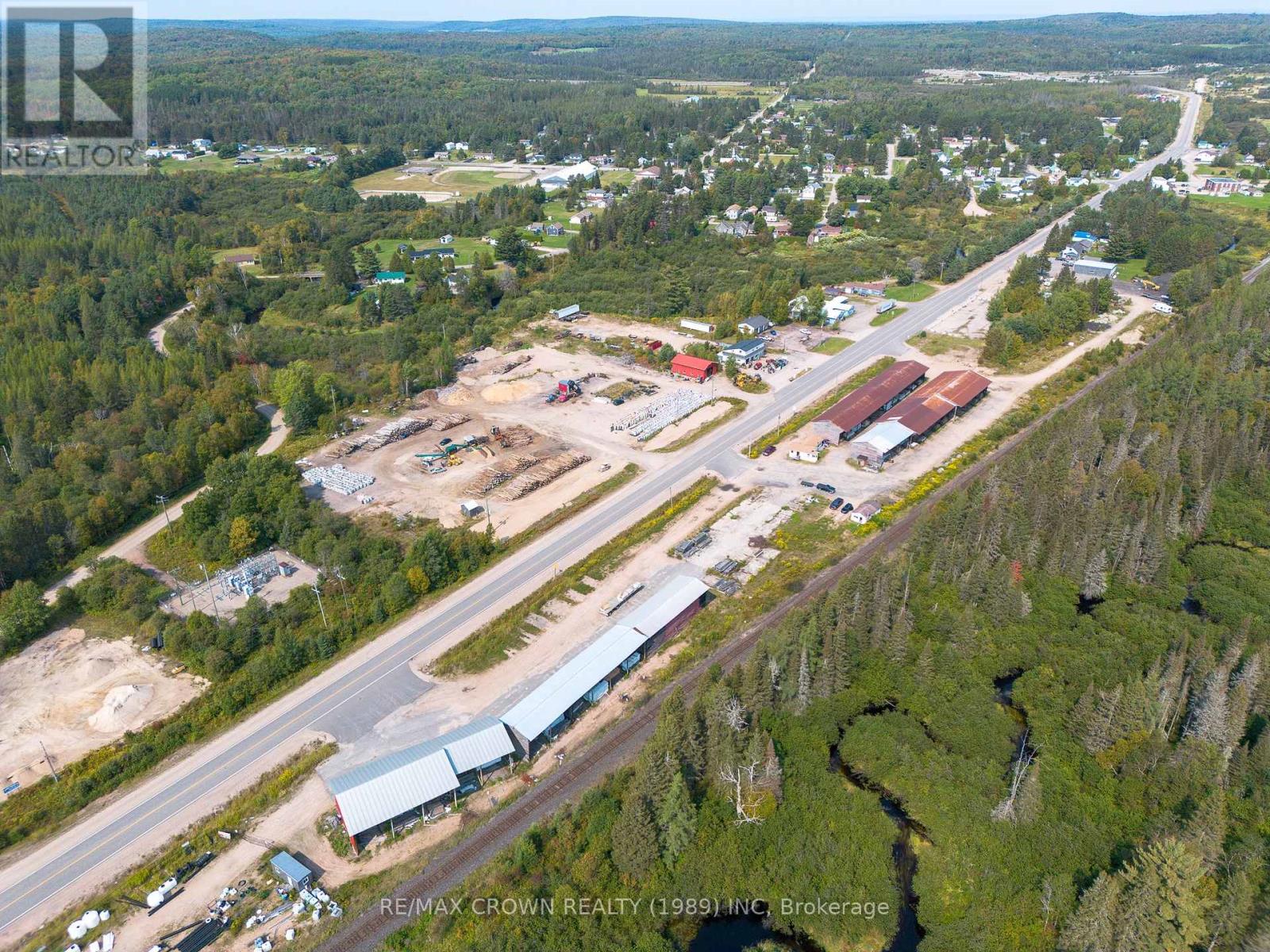 202 522 Highway, Powassan (Trout Creek), Ontario  P0H 2L0 - Photo 9 - X12423842