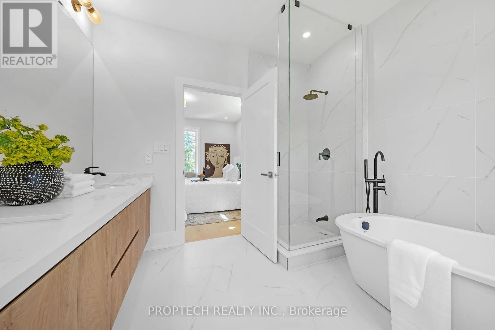 6030 Hillsdale Drive, Whitchurch-Stouffville, Ontario  L4A 3B8 - Photo 13 - N12423607