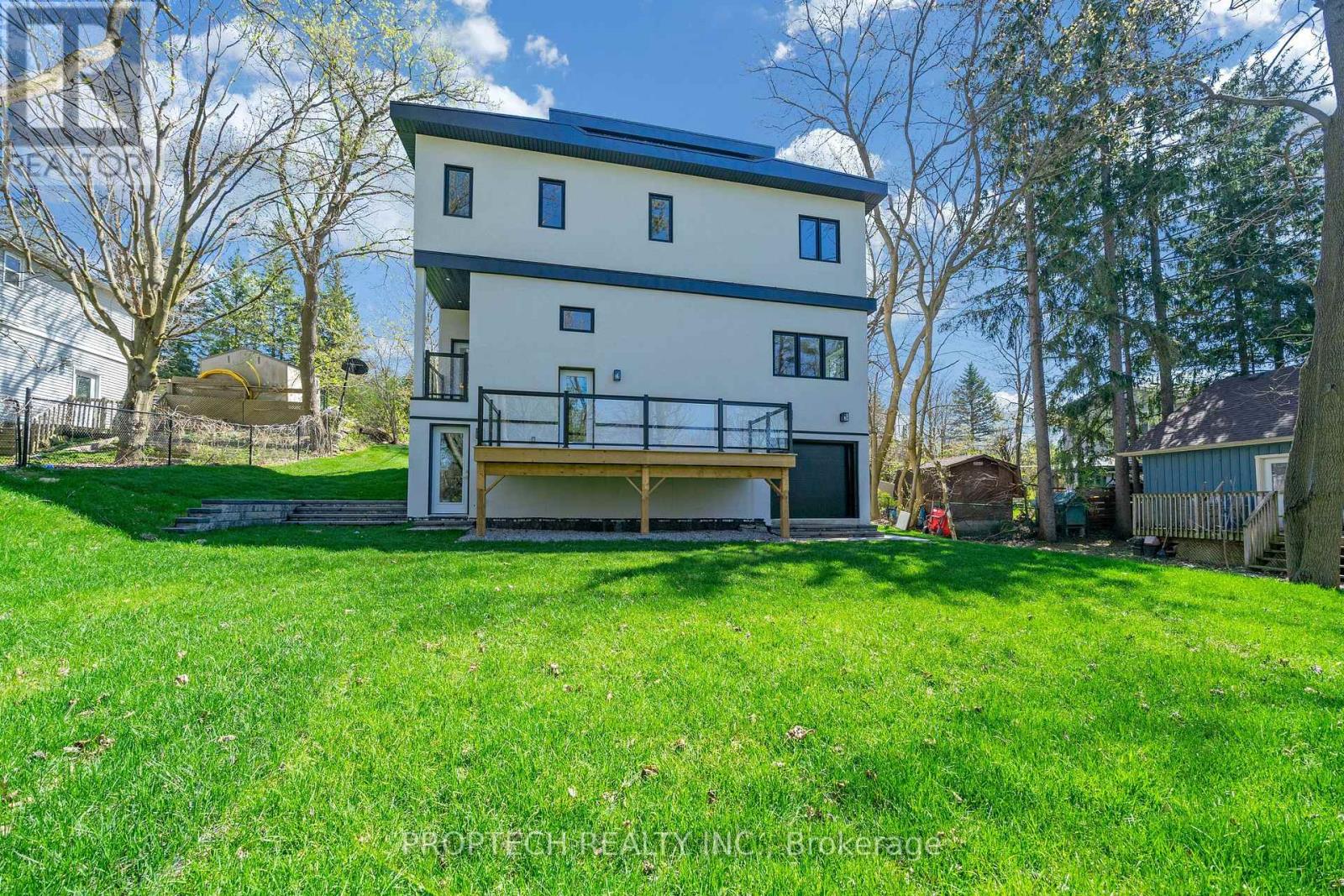 6030 Hillsdale Drive, Whitchurch-Stouffville, Ontario  L4A 3B8 - Photo 22 - N12423607