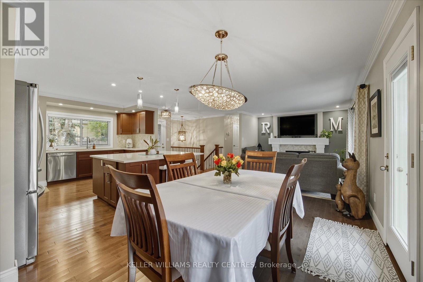 261 Queen Street, Newmarket, Ontario  L3Y 2G1 - Photo 10 - N12423651