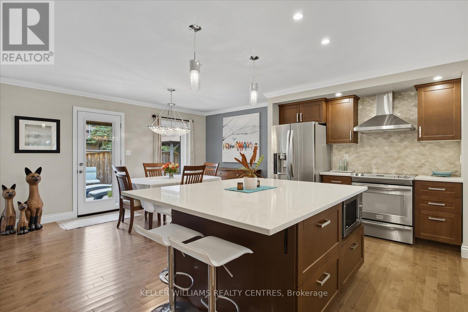 261 Queen Street, Newmarket, Ontario  L3Y 2G1 - Photo 13 - N12423651