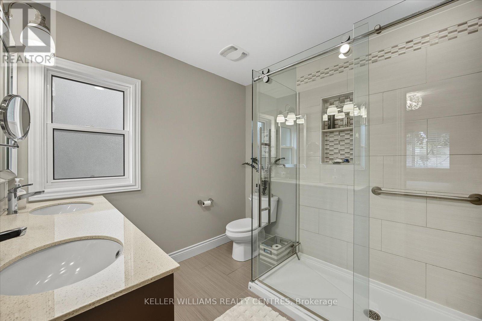 261 Queen Street, Newmarket, Ontario  L3Y 2G1 - Photo 23 - N12423651