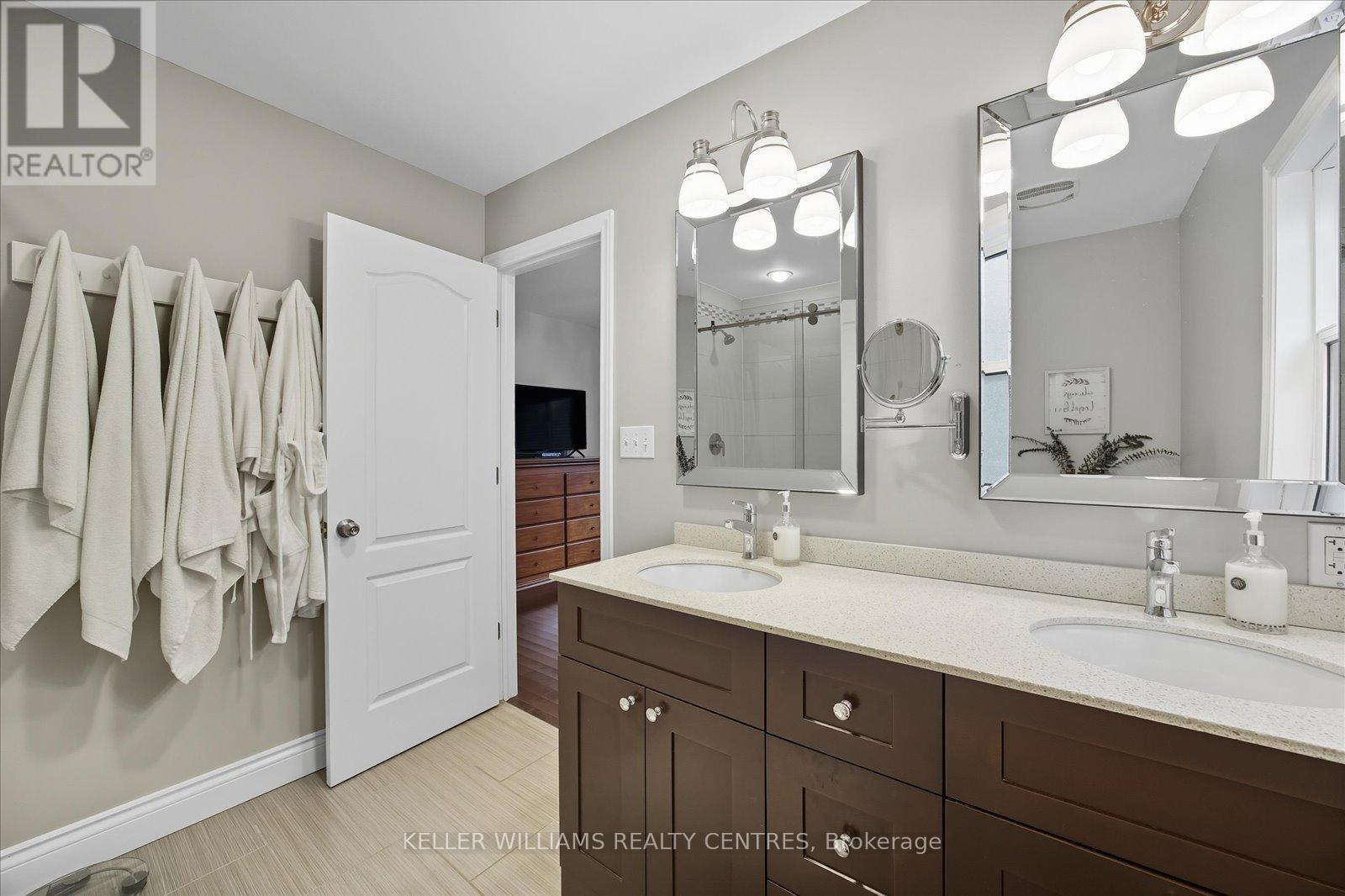 261 Queen Street, Newmarket, Ontario  L3Y 2G1 - Photo 25 - N12423651