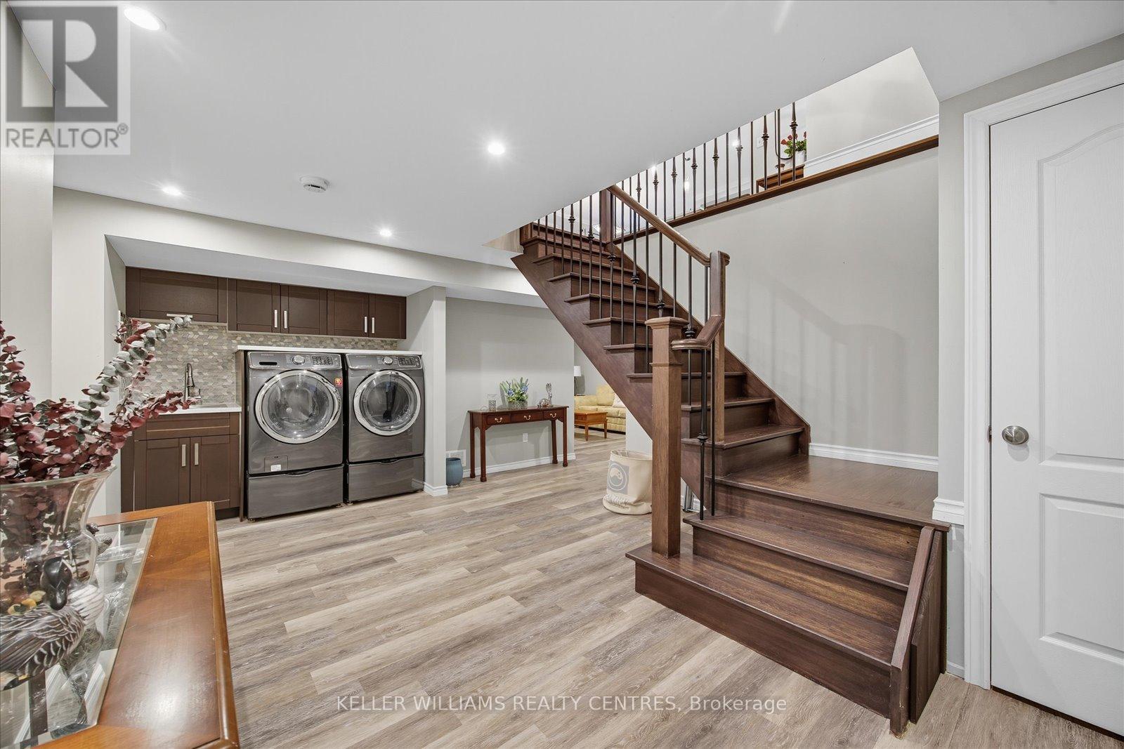 261 Queen Street, Newmarket, Ontario  L3Y 2G1 - Photo 29 - N12423651