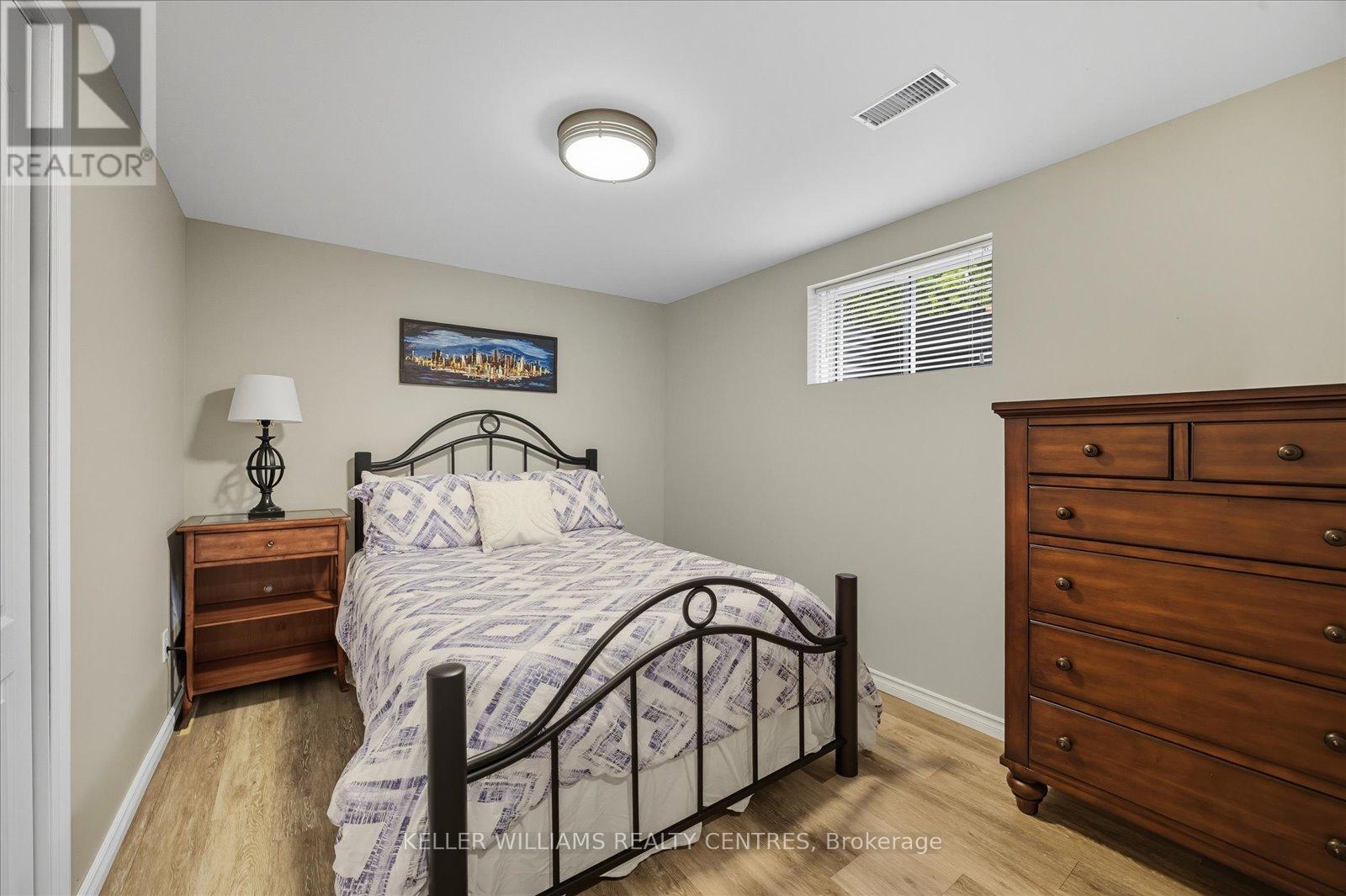 261 Queen Street, Newmarket, Ontario  L3Y 2G1 - Photo 36 - N12423651