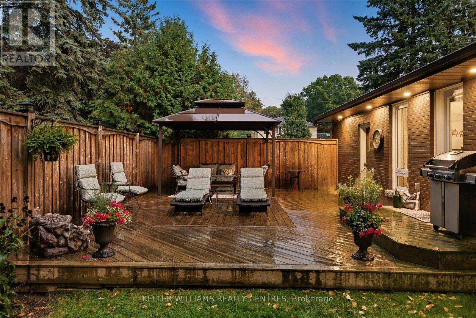 261 Queen Street, Newmarket, Ontario  L3Y 2G1 - Photo 41 - N12423651
