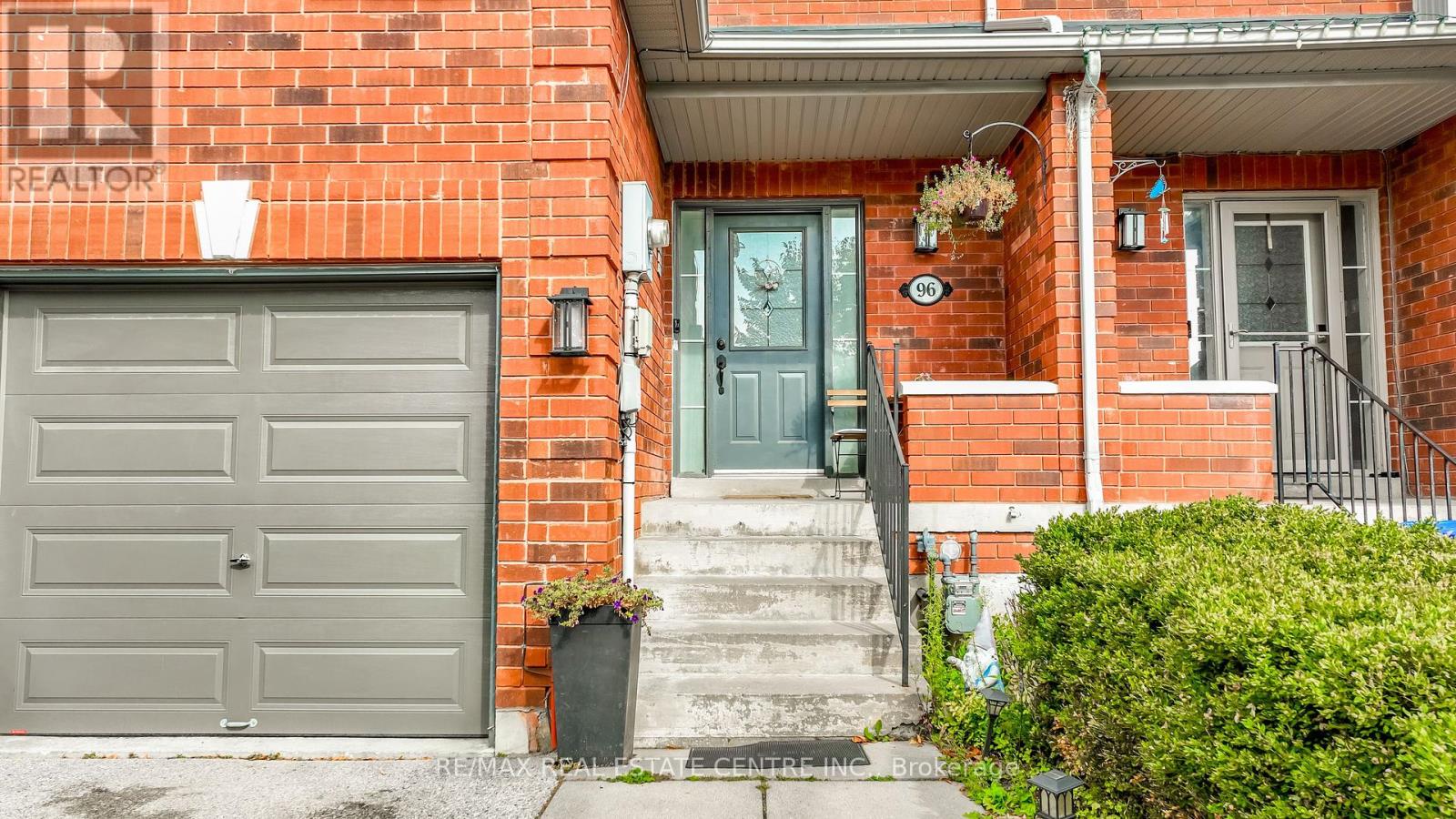 96 Henderson Crescent, New Tecumseth, Ontario  L9R 1Y5 - Photo 3 - N12423698
