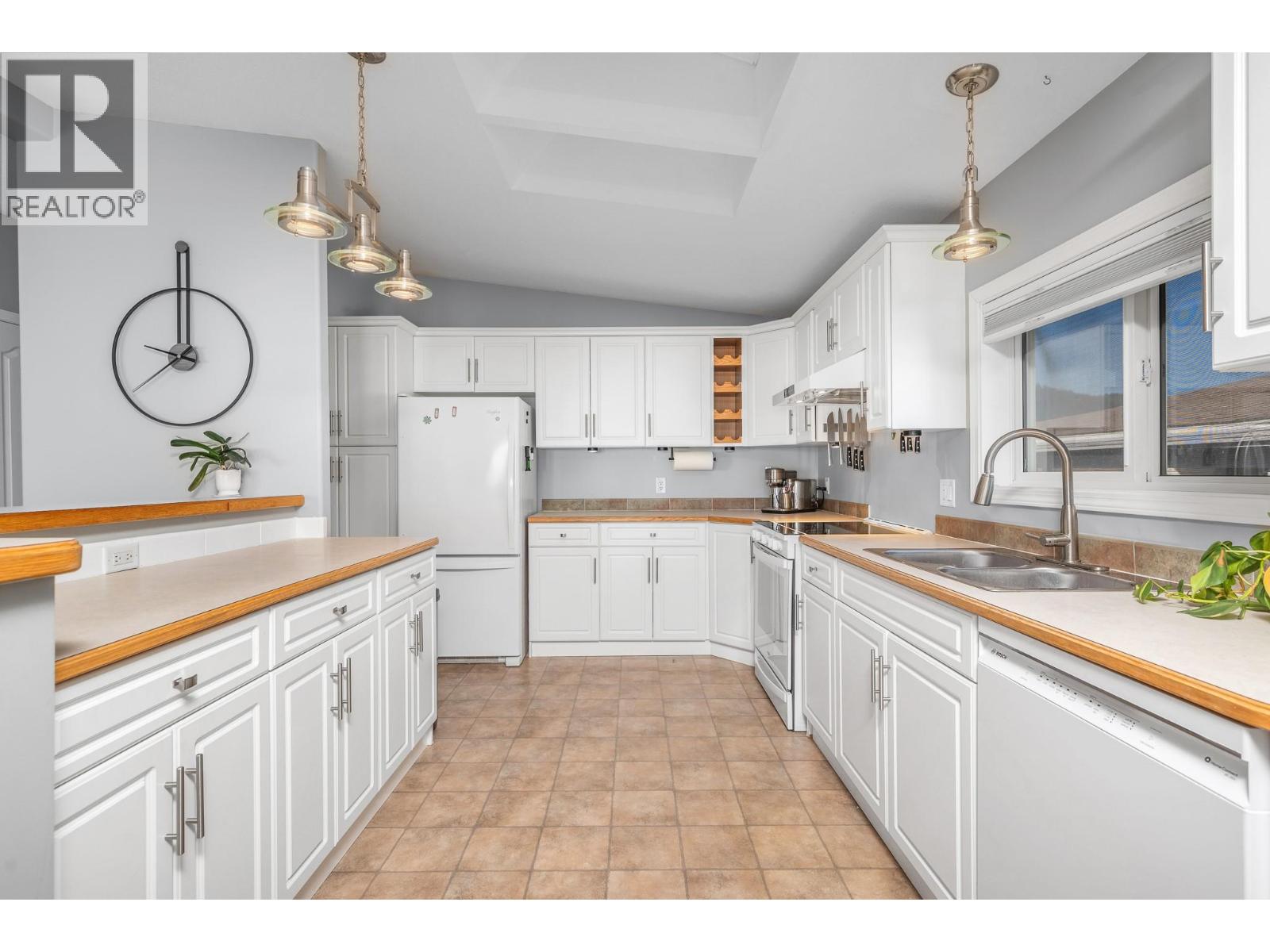 6688 Tronson Road Unit# 105, Vernon, British Columbia  V1H 1R9 - Photo 7 - 10363653