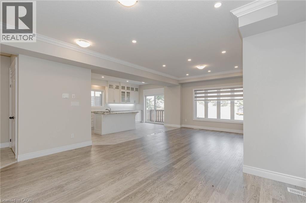 61 Eleanor Avenue, Hamilton, Ontario  L8W 1C7 - Photo 4 - 40769385