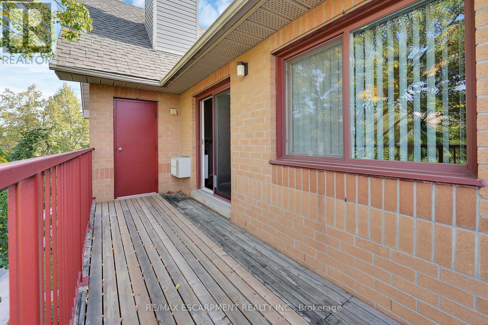1732 - 1478 Pilgrims Way, Oakville, Ontario  L6M 3G7 - Photo 4 - W12054334