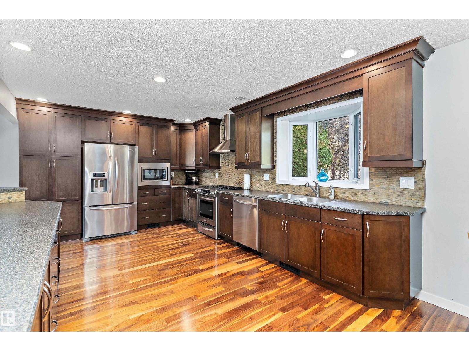 11174 35 Av Nw, Edmonton, Alberta  T6J 3N1 - Photo 9 - E4459149