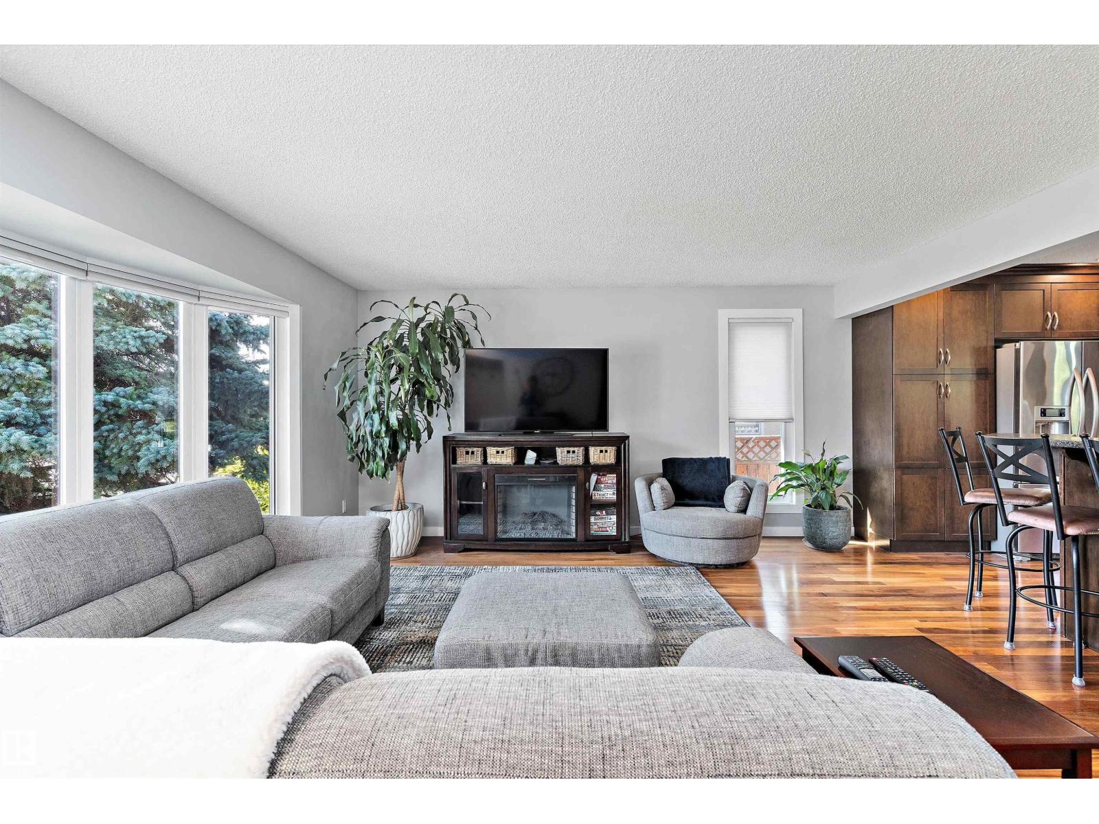 11174 35 Av Nw, Edmonton, Alberta  T6J 3N1 - Photo 4 - E4459149