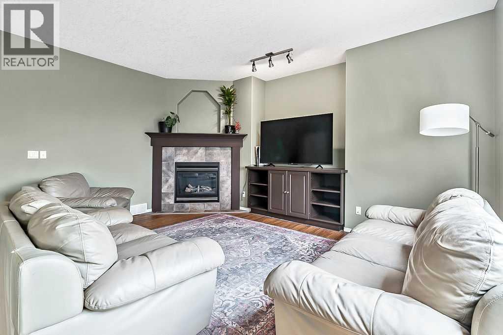 83 Crystalridge Close, Okotoks, Alberta  T1S 1W5 - Photo 9 - A2257172