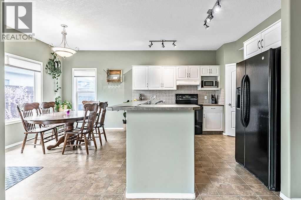 83 Crystalridge Close, Okotoks, Alberta  T1S 1W5 - Photo 11 - A2257172