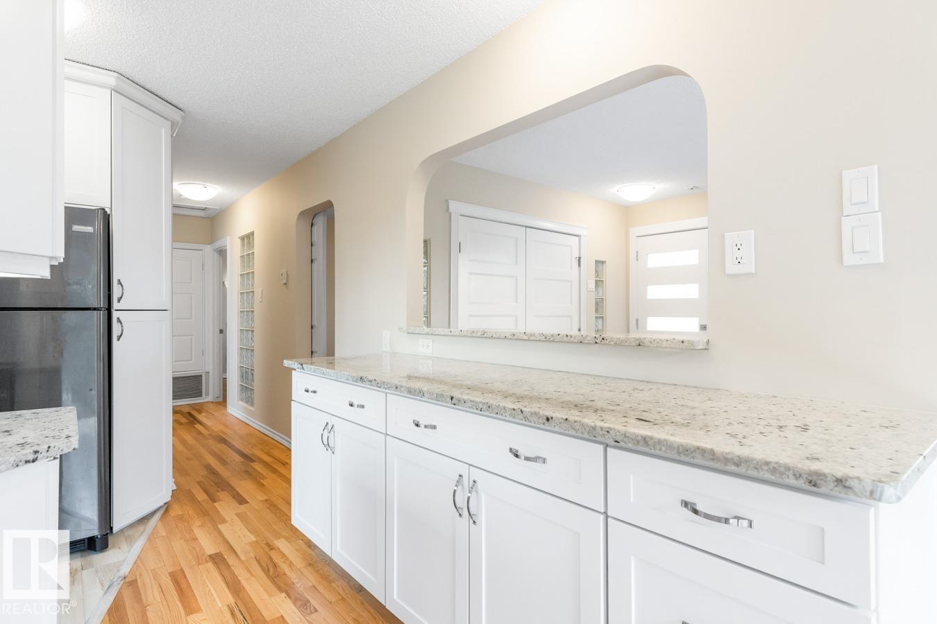 13908 57 St Nw, Edmonton, Alberta  T5A 1M6 - Photo 3 - E4459194