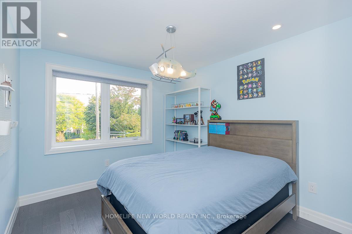 37 Shouldice Court, Toronto (St. Andrew-Windfields), Ontario  M2L 2S3 - Photo 19 - C12416931