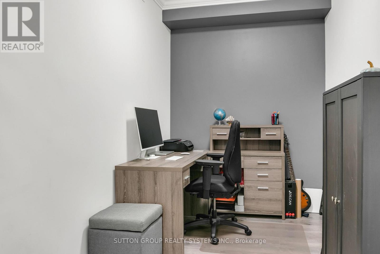 303 - 245 Dalesford Road, Toronto (Stonegate-Queensway), Ontario  M8Y 4H7 - Photo 21 - W12423606