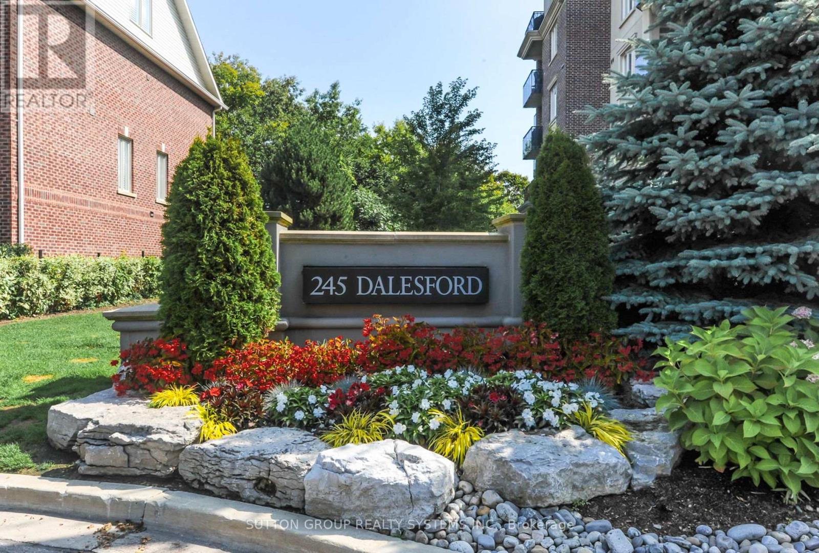 303 - 245 Dalesford Road, Toronto (Stonegate-Queensway), Ontario  M8Y 4H7 - Photo 35 - W12423606