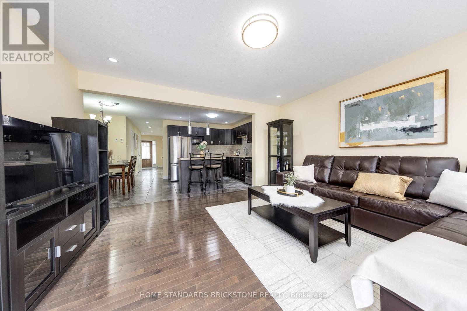 39 Laverty Crescent, Orangeville, Ontario  L9W 6S9 - Photo 18 - W12423620