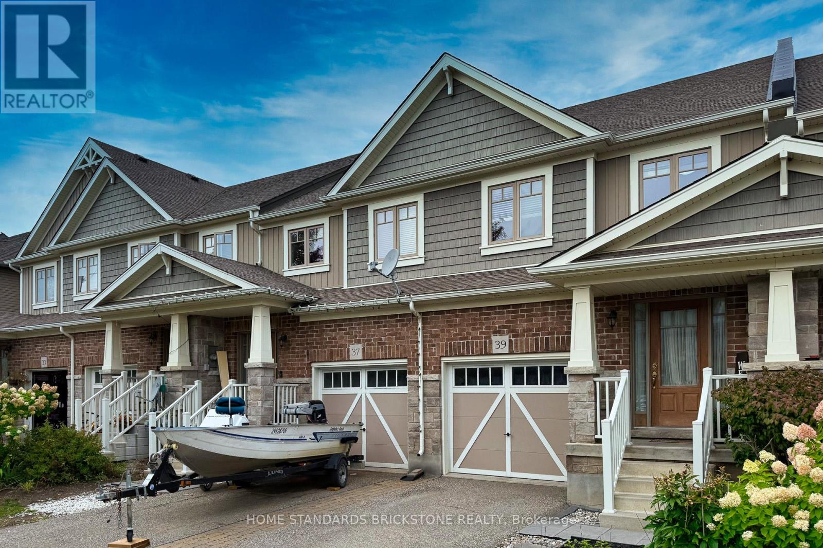 39 Laverty Crescent, Orangeville, Ontario  L9W 6S9 - Photo 2 - W12423620