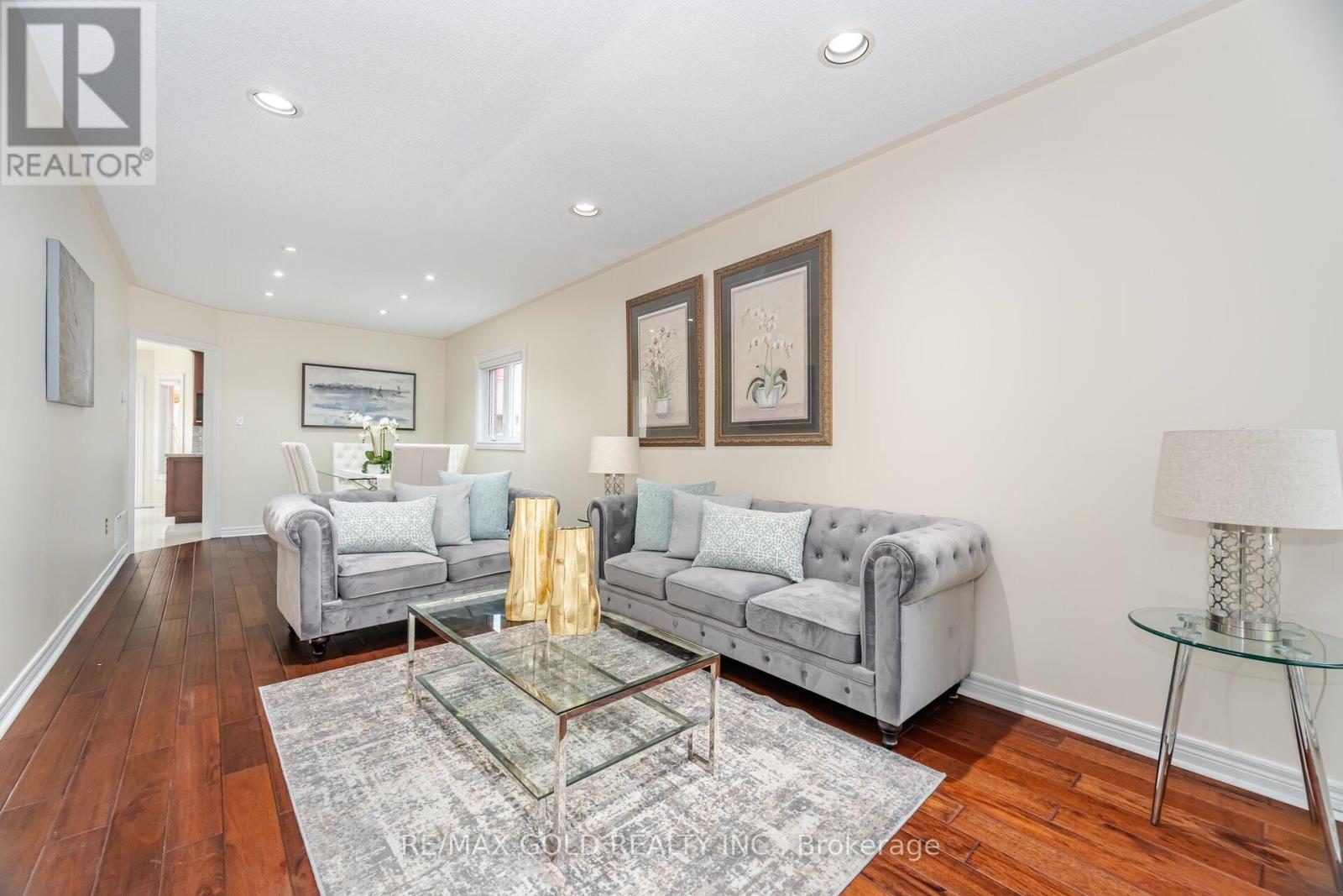 30 Golden Eagle Road, Brampton, Ontario  L6R 1Z4 - Photo 2 - W12423631