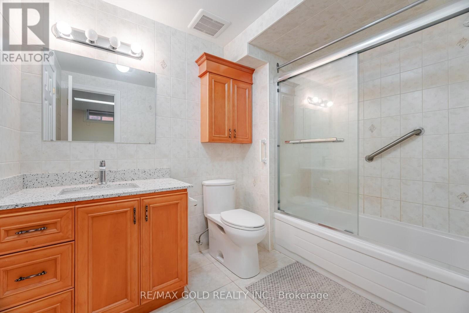 30 Golden Eagle Road, Brampton, Ontario  L6R 1Z4 - Photo 32 - W12423631
