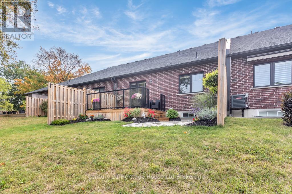 3 - 35 Chatfield Street, Ingersoll (Ingersoll - South), Ontario  N5C 0B3 - Photo 4 - X12423868