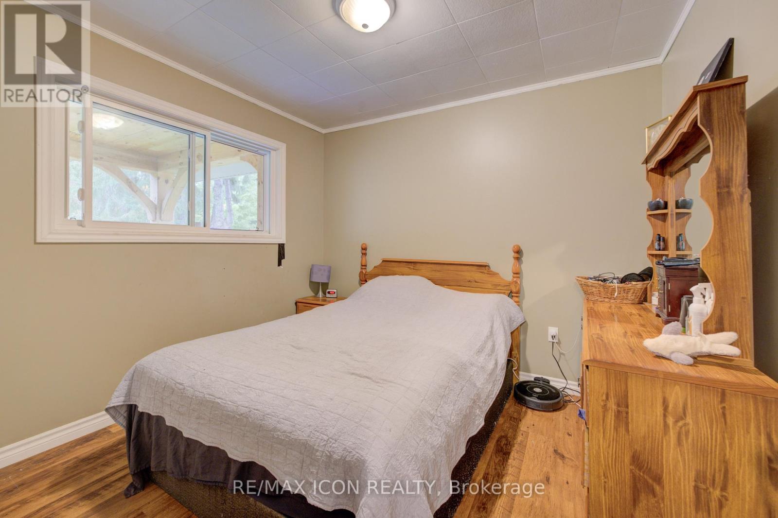 320 William Street, Wellington North, Ontario  N0G 2L3 - Photo 11 - X12423616