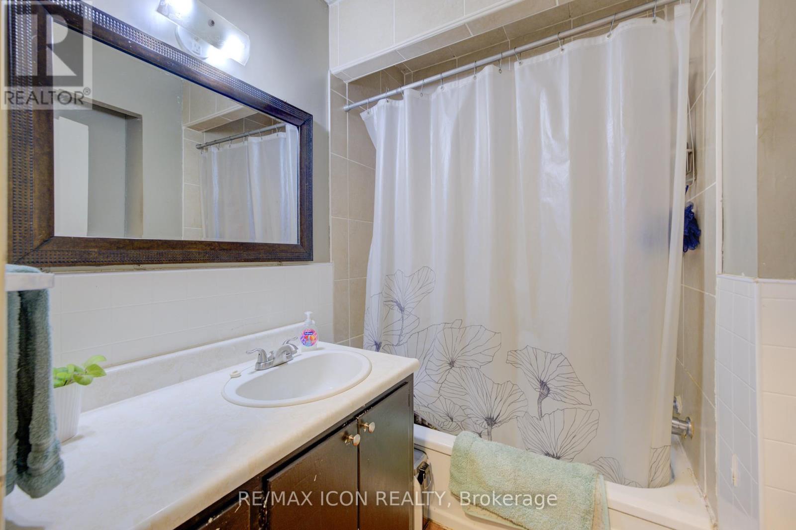 320 William Street, Wellington North, Ontario  N0G 2L3 - Photo 12 - X12423616