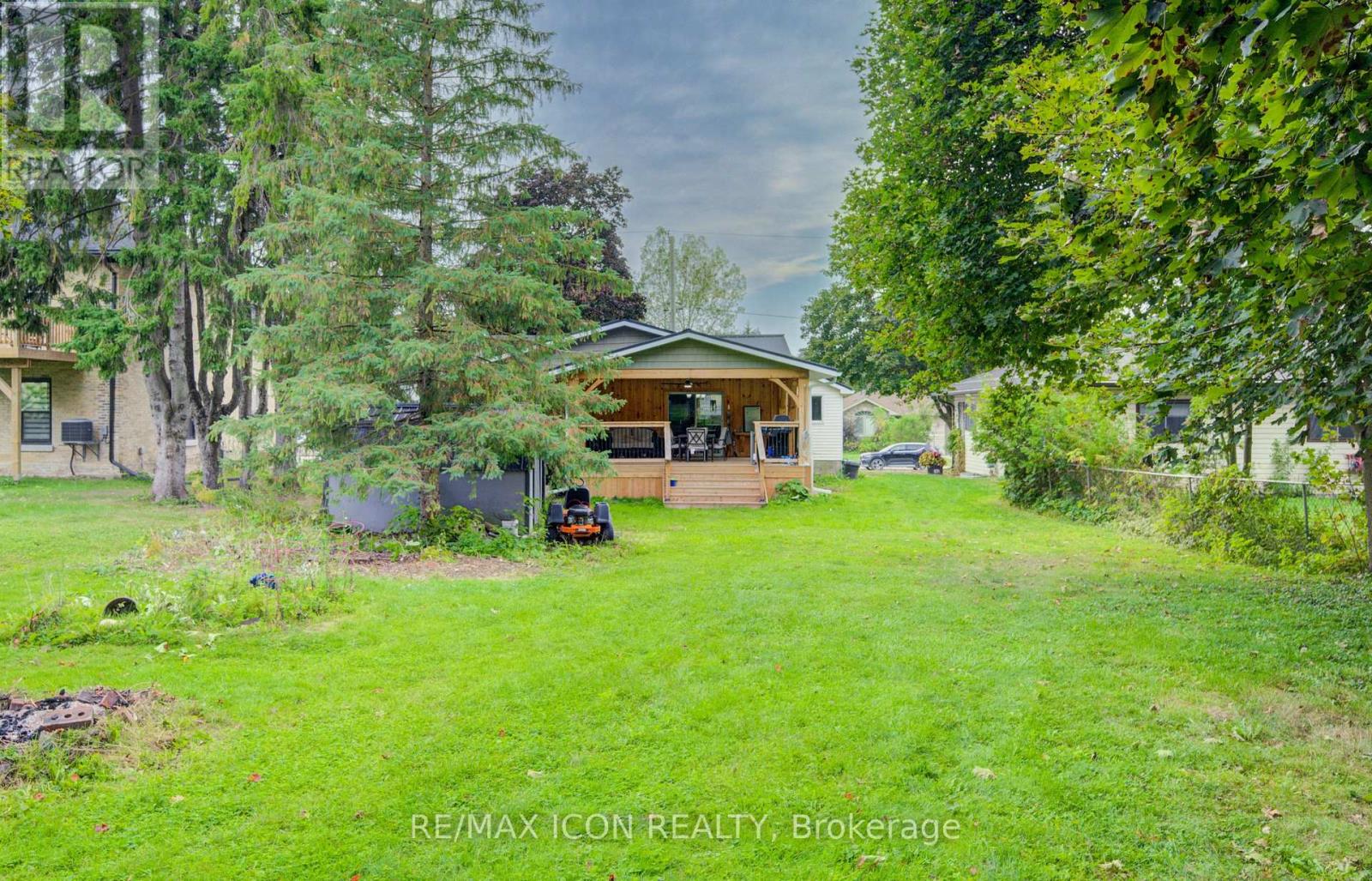 320 William Street, Wellington North, Ontario  N0G 2L3 - Photo 25 - X12423616
