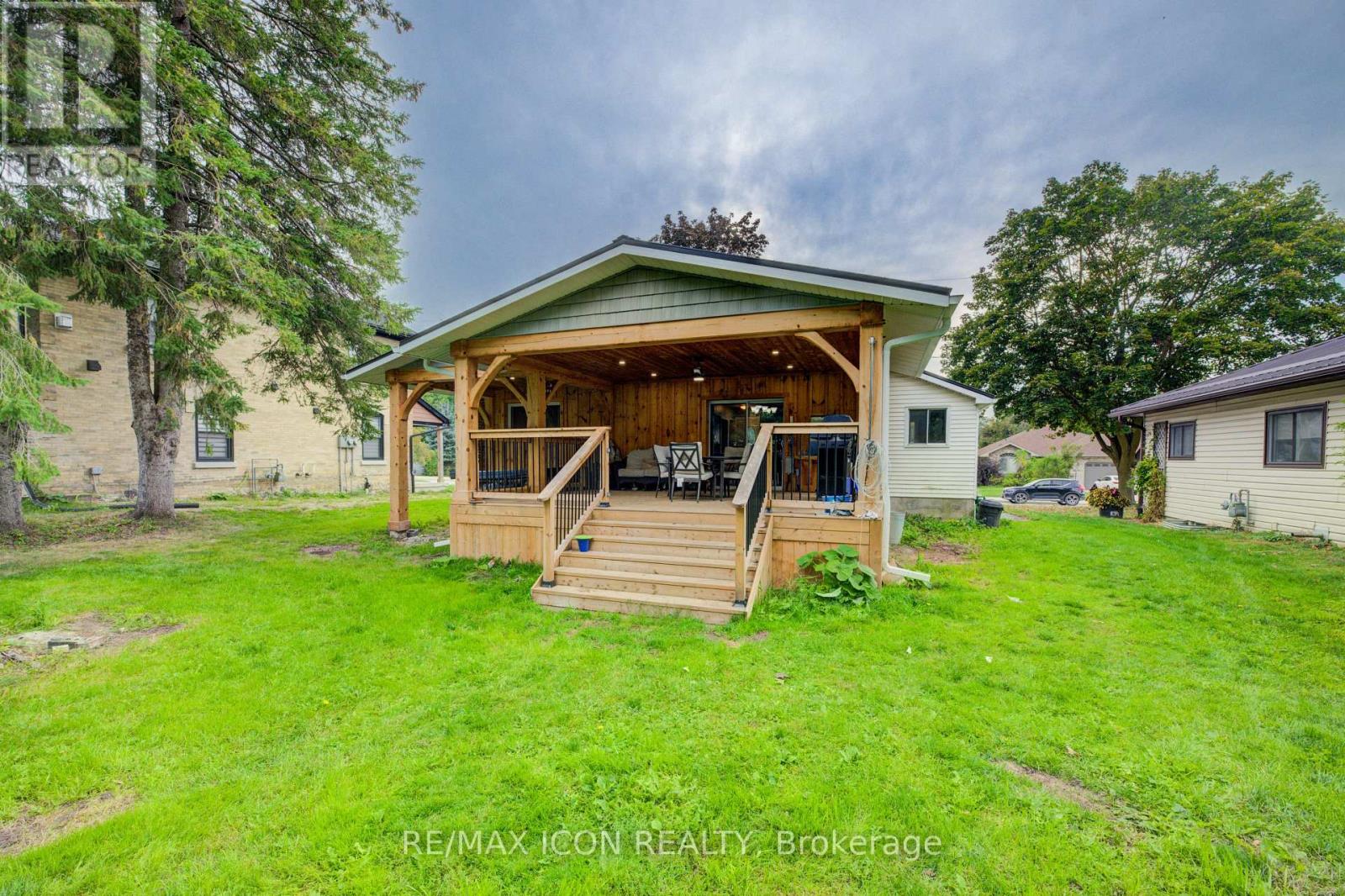 320 William Street, Wellington North, Ontario  N0G 2L3 - Photo 27 - X12423616