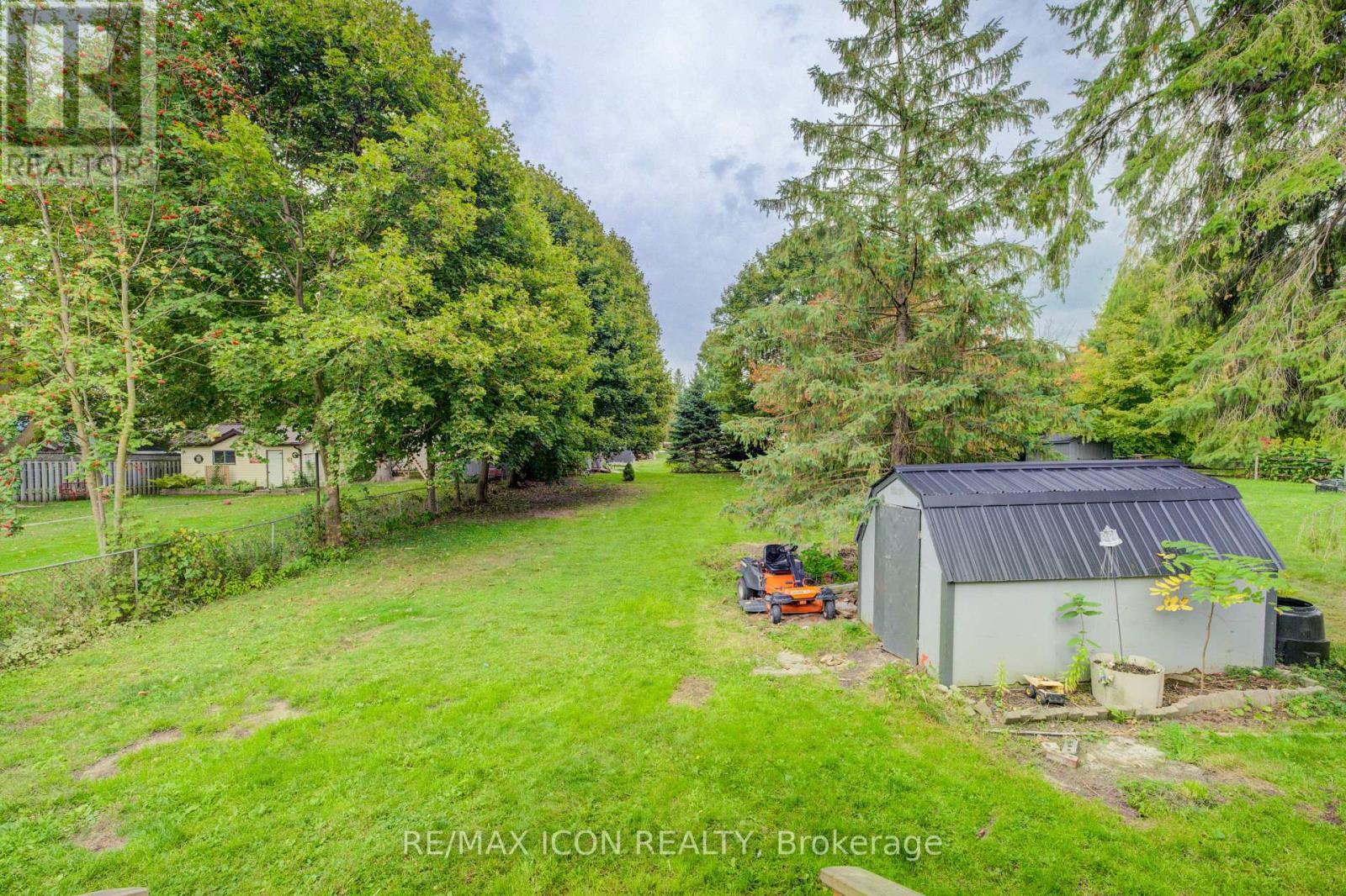 320 William Street, Wellington North, Ontario  N0G 2L3 - Photo 28 - X12423616