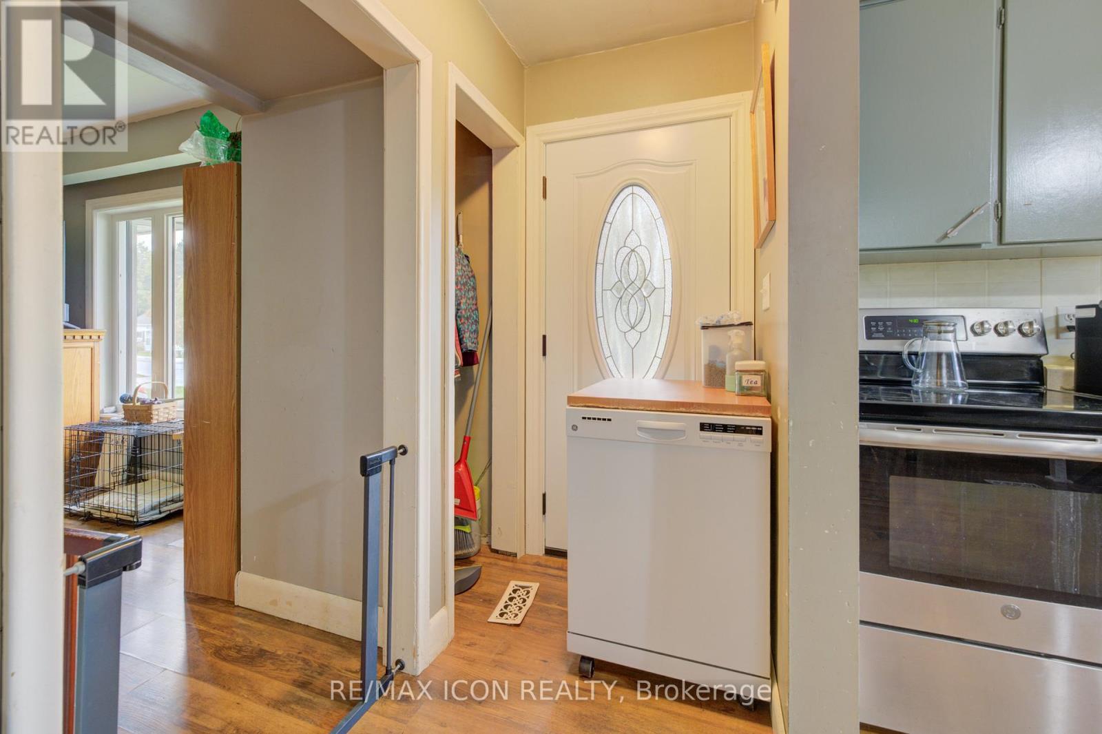 320 William Street, Wellington North, Ontario  N0G 2L3 - Photo 5 - X12423616
