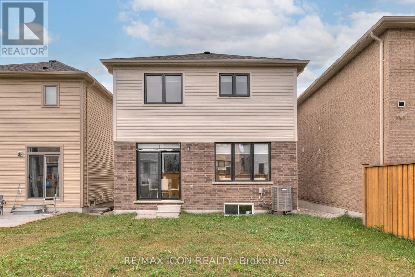 43 Dass Drive W, Centre Wellington, Ontario  N1M 0H9 - Photo 40 - X12423655