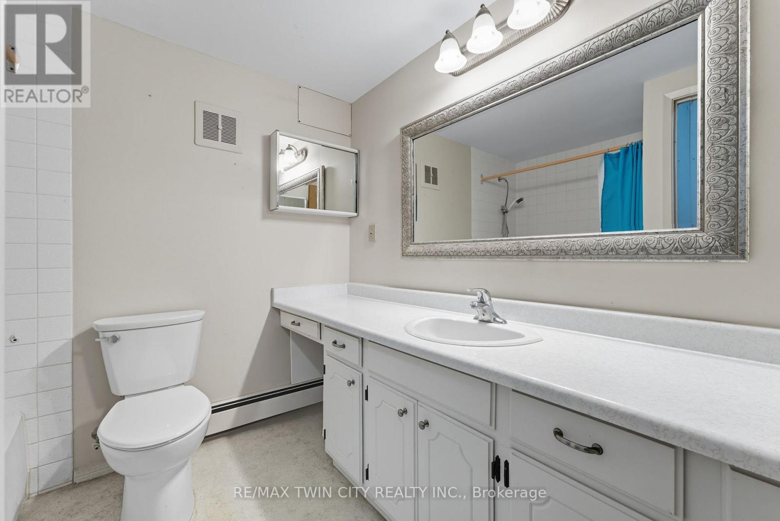 305 - 400 Champlain Boulevard, Cambridge, Ontario  N1R 7J6 - Photo 18 - X12423679