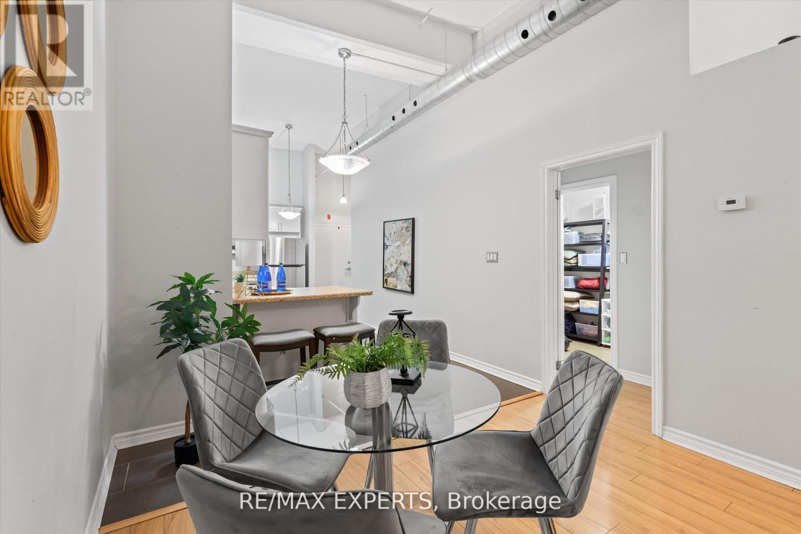 212 - 80 King William Street, Hamilton, Ontario  L8R 0A1 - Photo 8 - X12423682