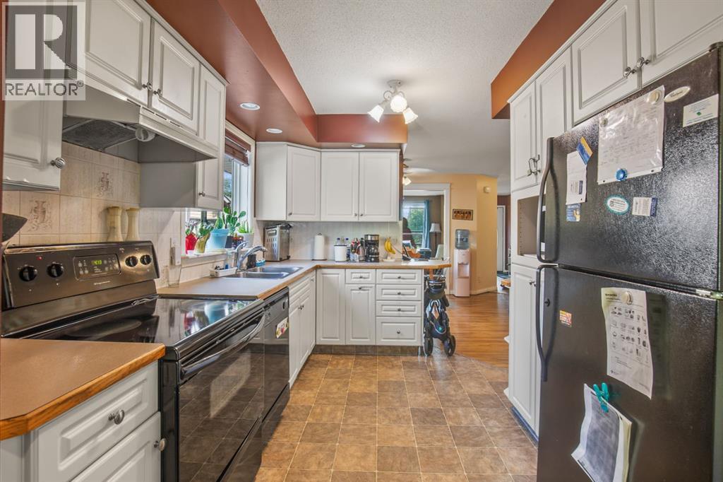 4618 55 Avenue, Lacombe, Alberta  T4L 1T7 - Photo 8 - A2256582