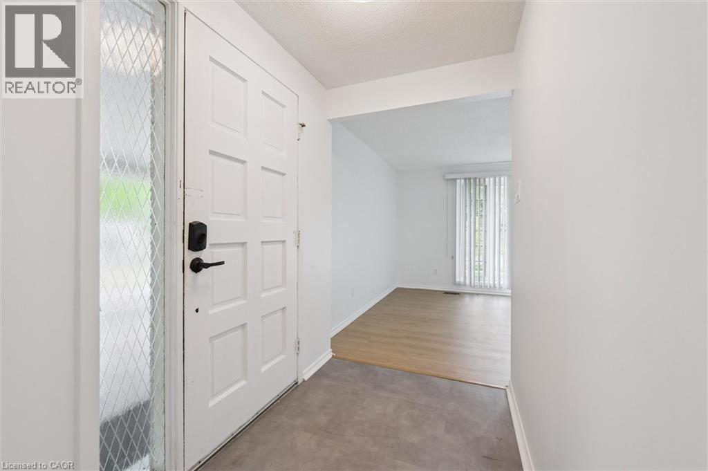 267 Kingswood Drive Unit# Upper, Kitchener, Ontario  N2E 1S1 - Photo 2 - 40745528
