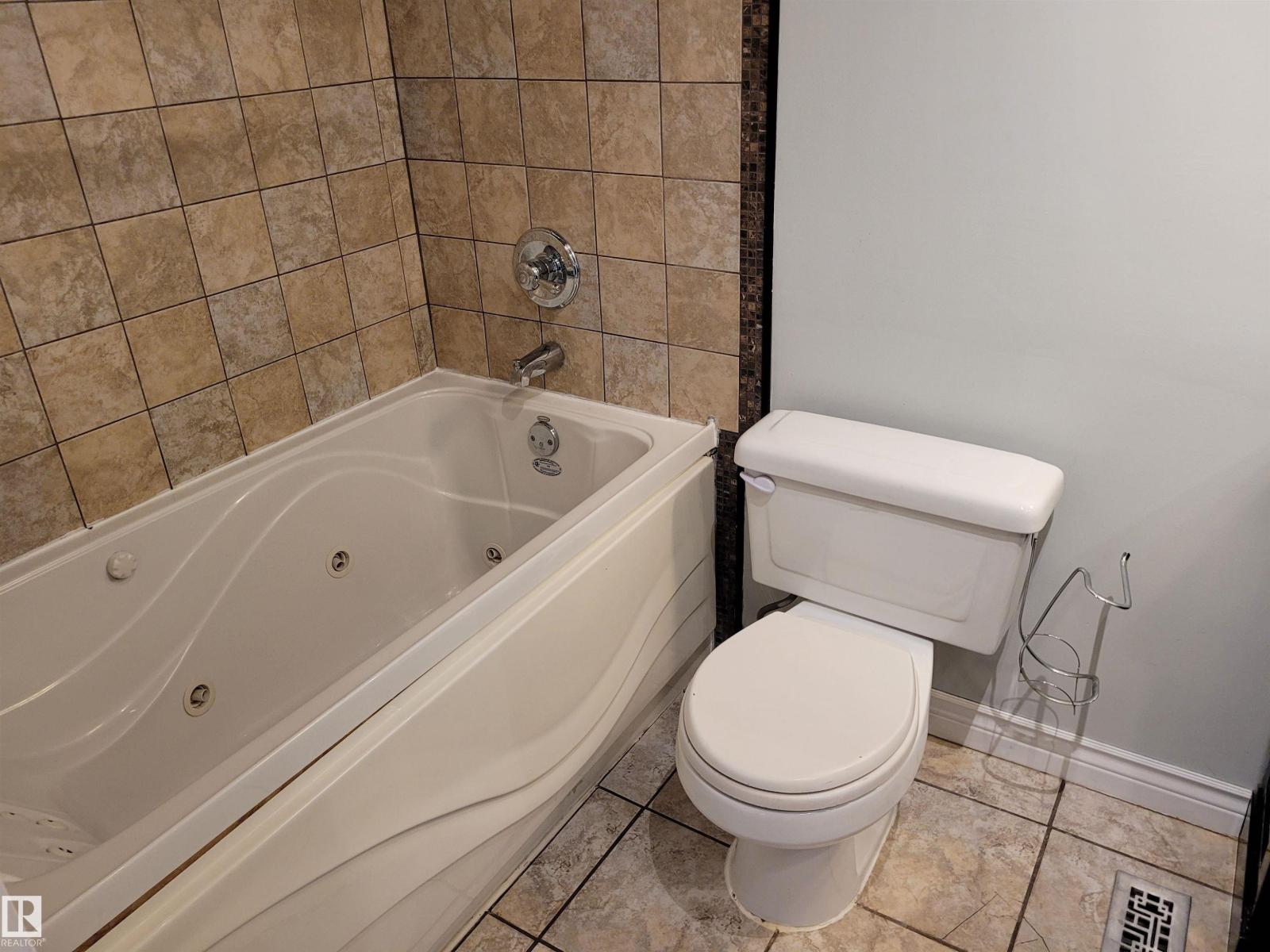 69 Northwoods Vg Nw, Edmonton, Alberta  T5X 1T2 - Photo 14 - E4459196