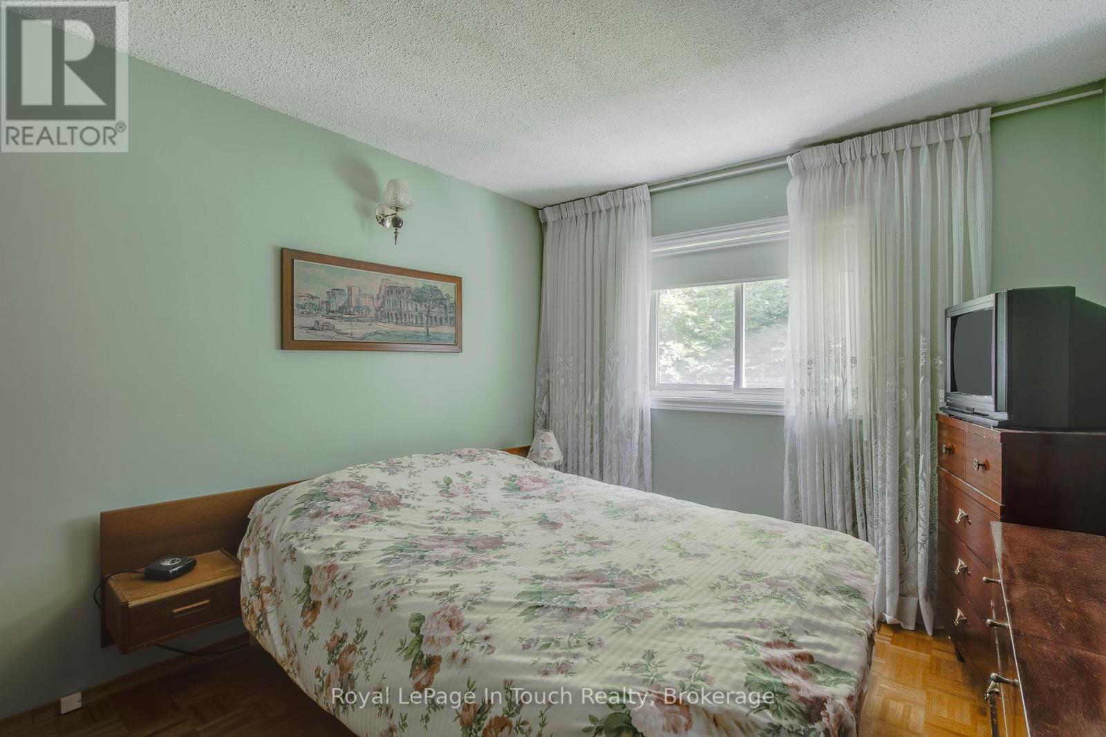 5 Gary Court, Tiny, Ontario  L9M 0H3 - Photo 19 - S12364216