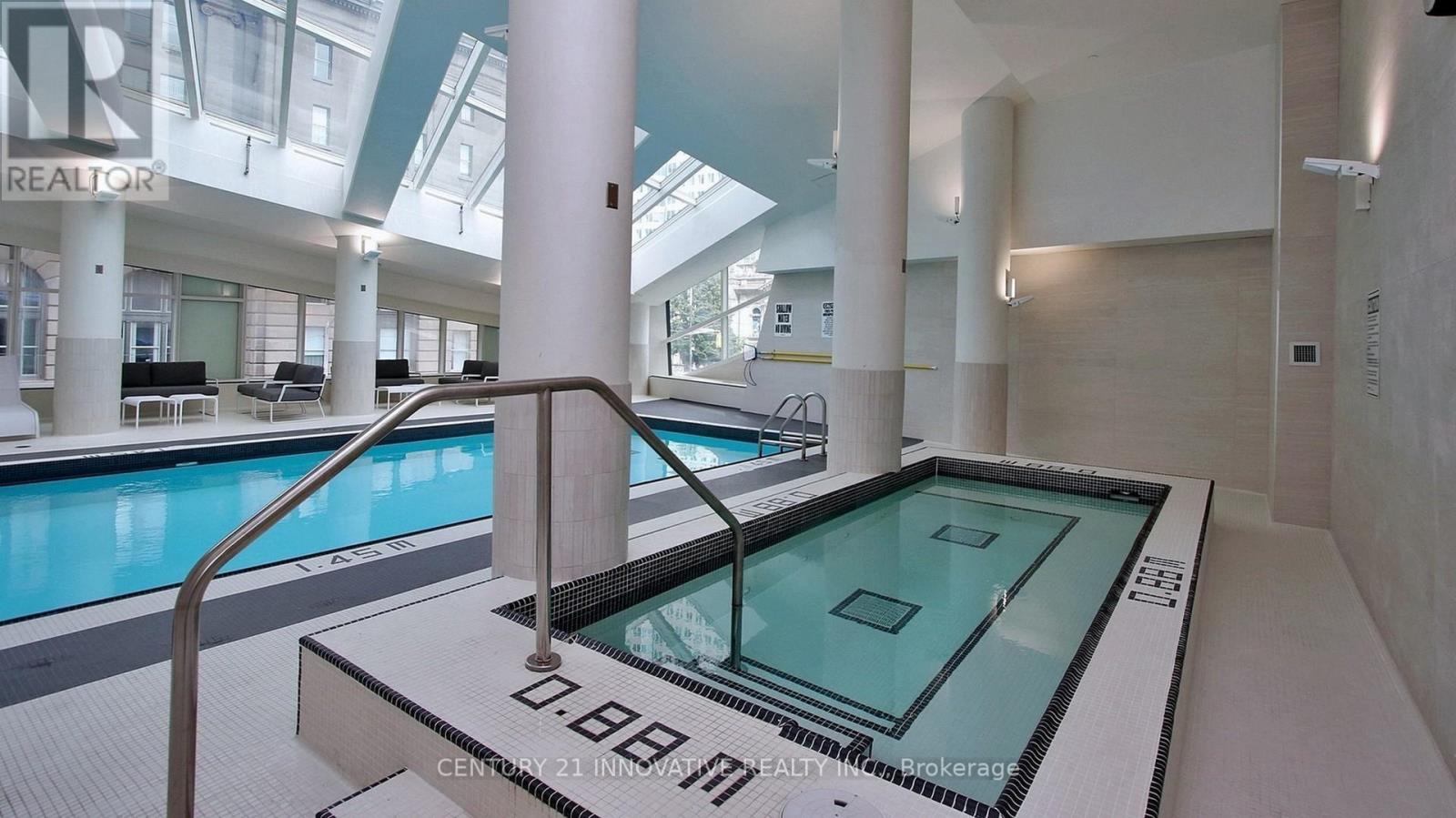 5105 - 8 The Esplanade Avenue, Toronto, Ontario  M5E 0A6 - Photo 13 - C12423710