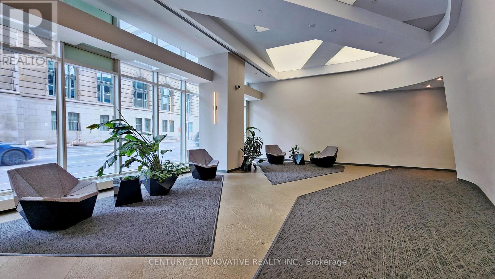 5105 - 8 The Esplanade Avenue, Toronto, Ontario  M5E 0A6 - Photo 2 - C12423710