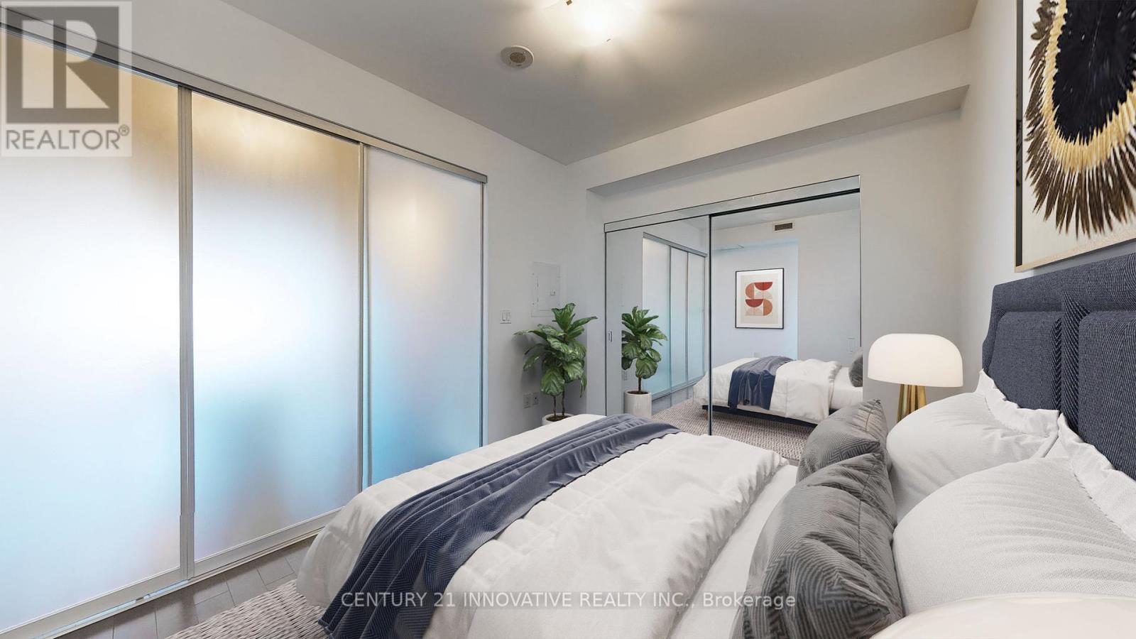 5105 - 8 The Esplanade Avenue, Toronto, Ontario  M5E 0A6 - Photo 7 - C12423710