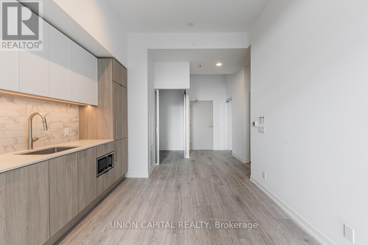 901 - 2020 Bathurst Street, Toronto, Ontario  M5P 0A6 - Photo 10 - C12423754