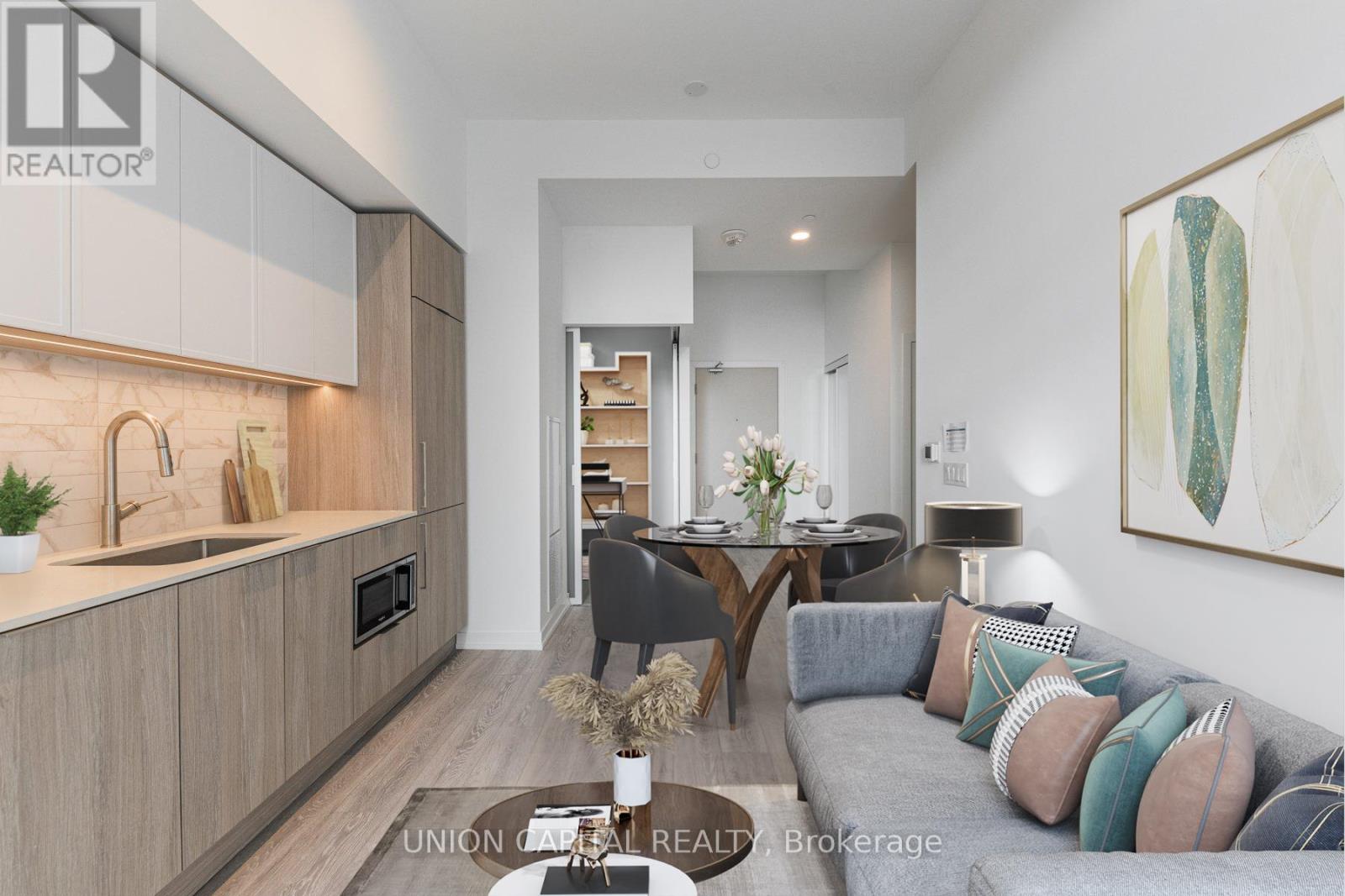 901 - 2020 Bathurst Street, Toronto, Ontario  M5P 0A6 - Photo 3 - C12423754