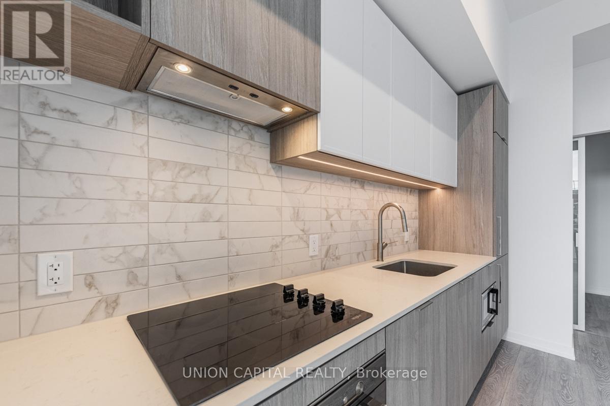 901 - 2020 Bathurst Street, Toronto, Ontario  M5P 0A6 - Photo 9 - C12423754