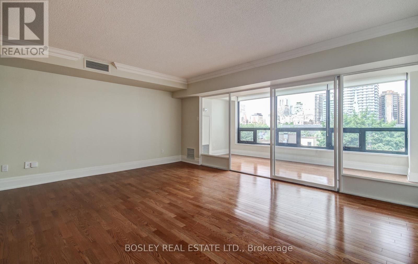 702 - 62 Wellesley Street W, Toronto, Ontario  M5S 2X3 - Photo 17 - C12423758
