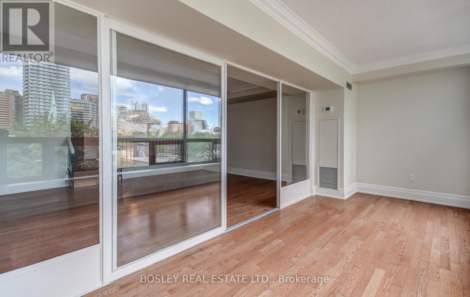 702 - 62 Wellesley Street W, Toronto, Ontario  M5S 2X3 - Photo 22 - C12423758