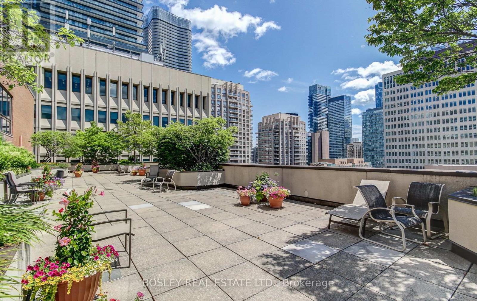 702 - 62 Wellesley Street W, Toronto, Ontario  M5S 2X3 - Photo 39 - C12423758