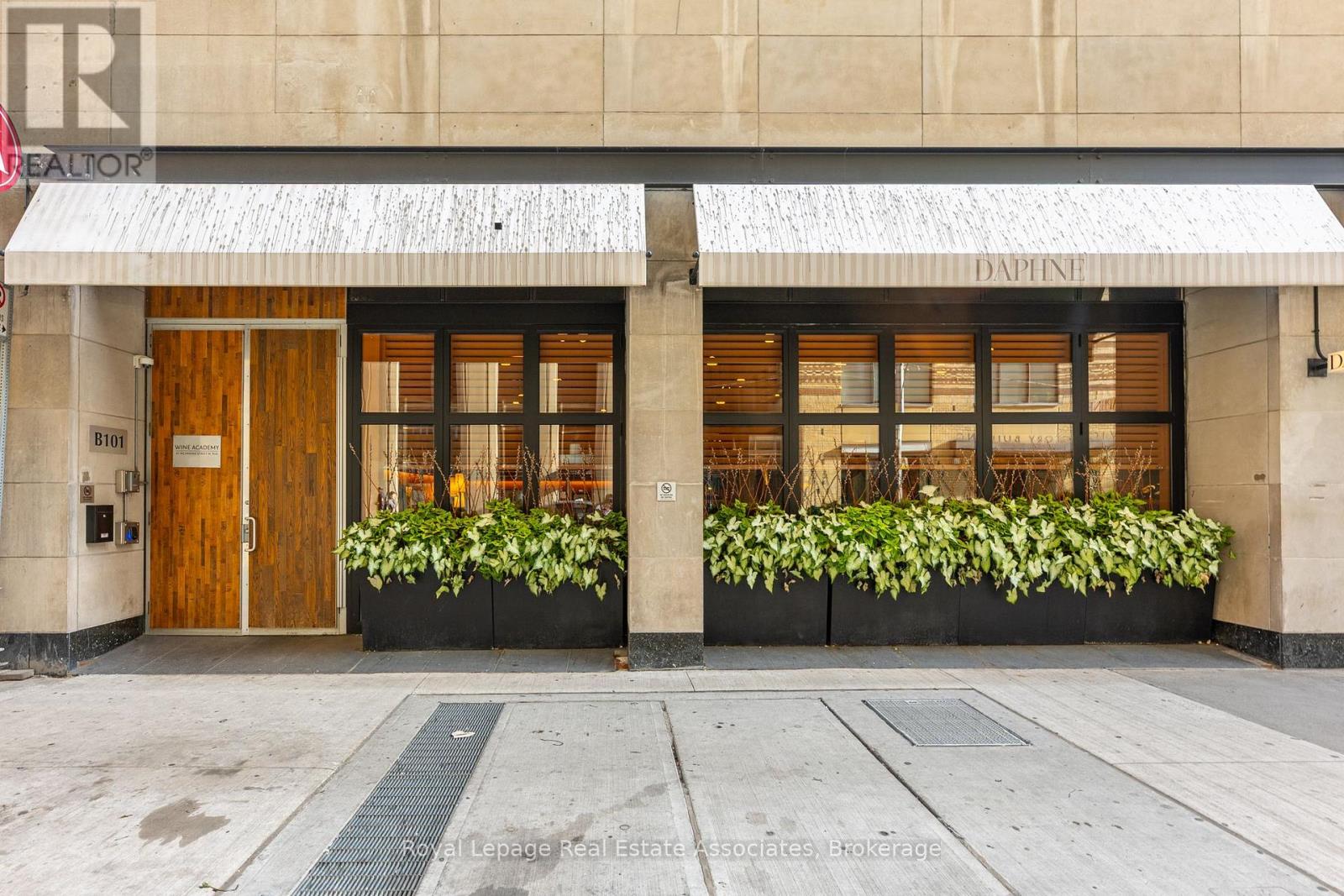 B101 - 67 RICHMOND STREET W, Toronto, Ontario
